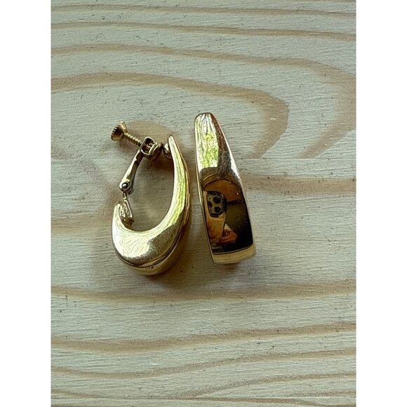Vintage Napier Gold Tone Crescent Hoop Screw Back Clip-On Earrings - Picture 1 of 5